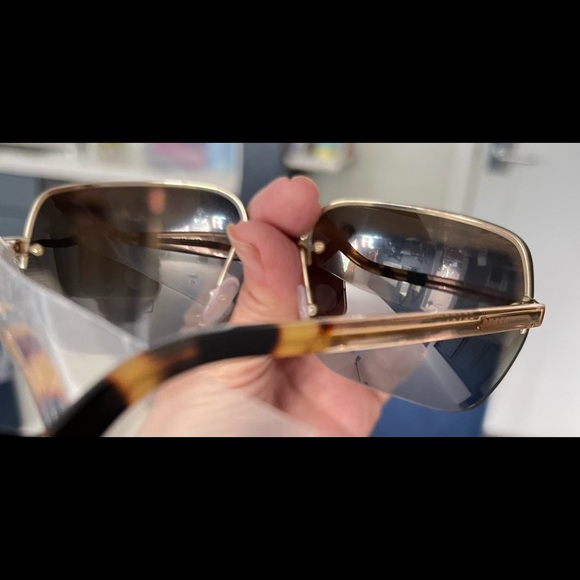 Mens authentic Prada Sunglasses - Picture 2 of 6